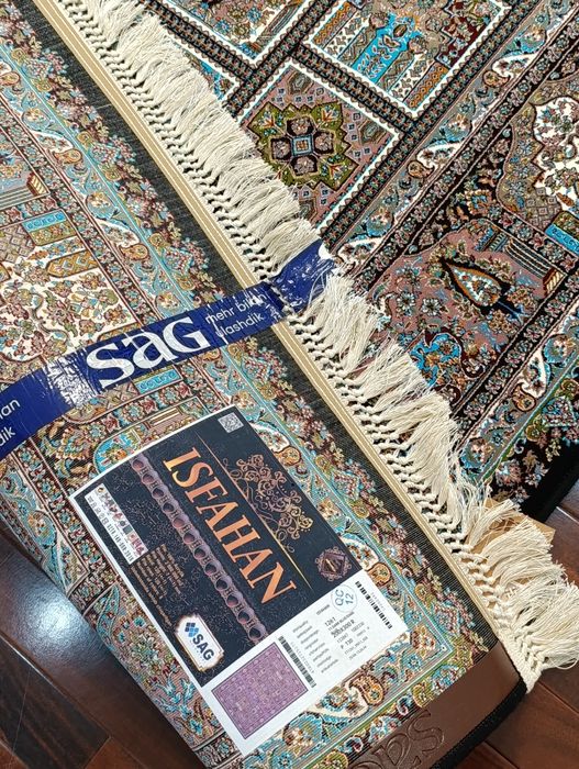 Продается ковёр.Новый