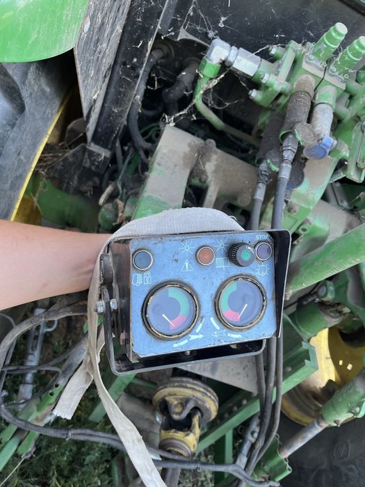Presa baloti rotunzi John Deere 550 legare automata