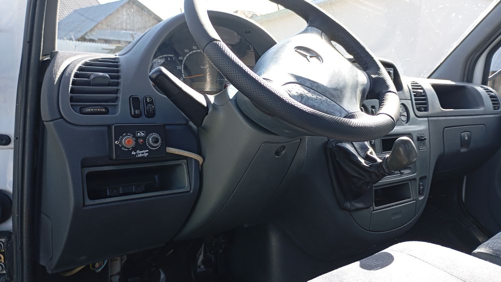 Mercedes sprinter 413 basculabil anul 2004 Italia