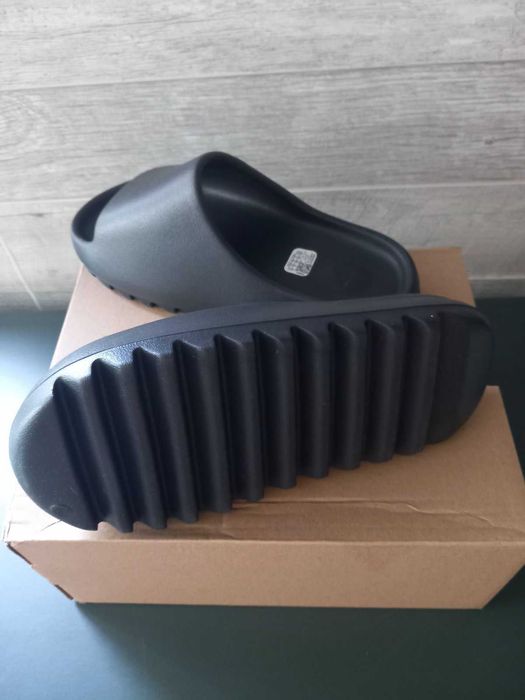 Yeezy slide , US8