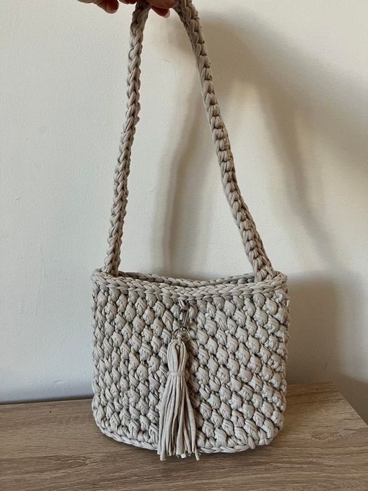 Ръчно плетени чанти.