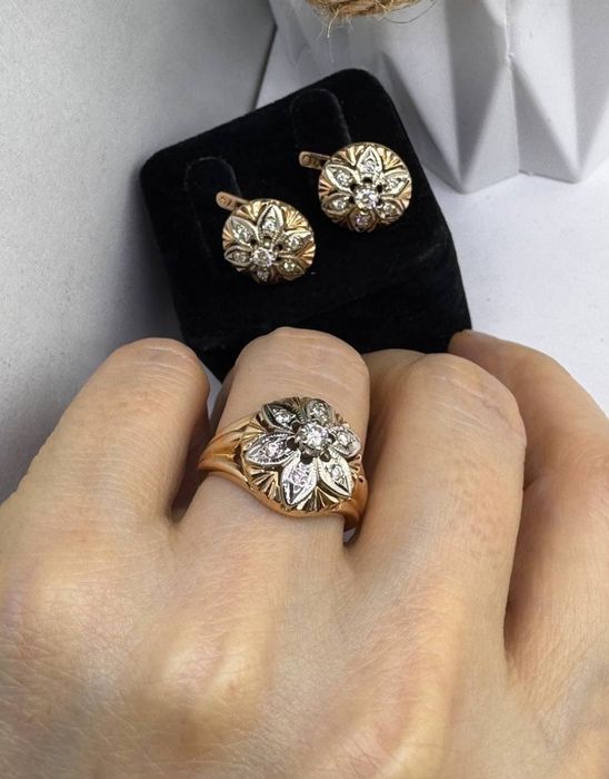 Золотой комплект Малинка с бриллиантом 585СССР