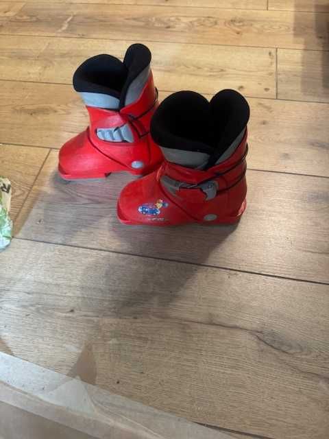 Детские ботинки к лыжам