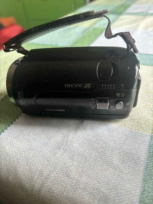 Продам видеокамеру Panasonic