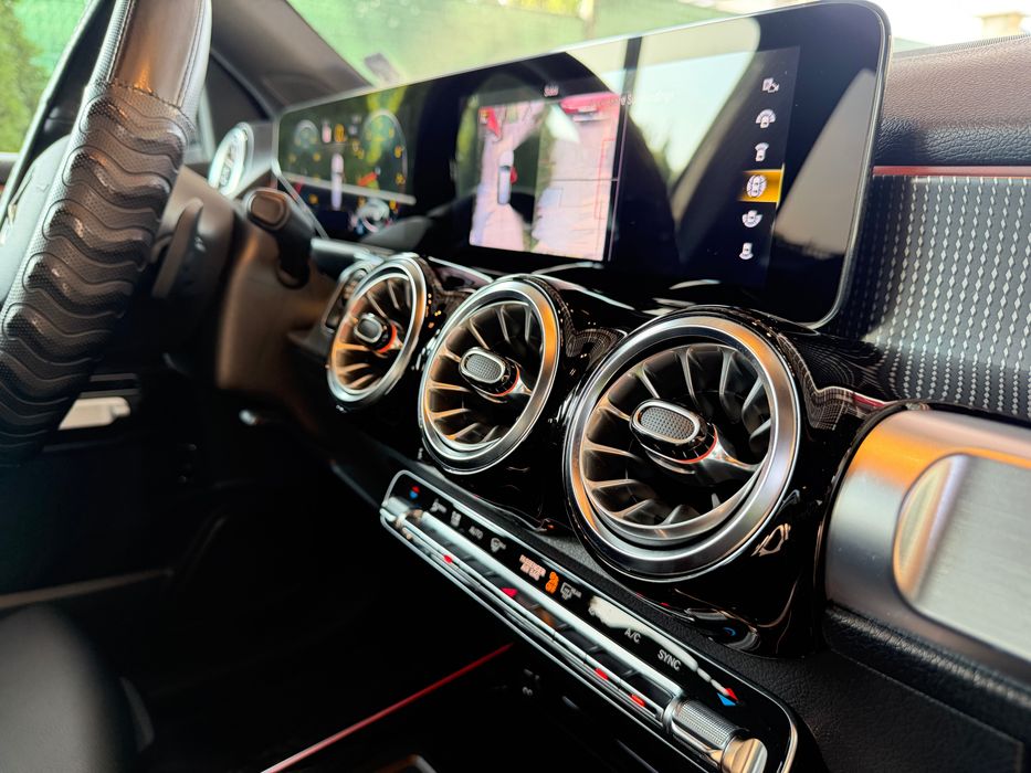 Mercedes-Benz GLB 250 4MATIC