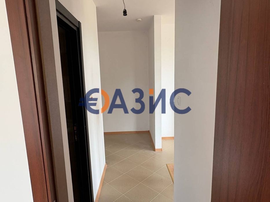 Продава се Тристаен апартамент в к.к. Слънчев бряг - 72 кв.м за 1049 €/кв.м - Снимка #3