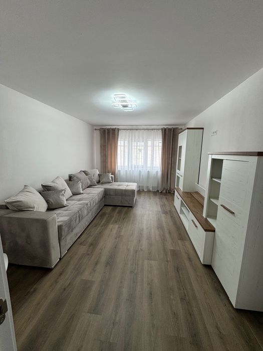 Apartament de inchiriat