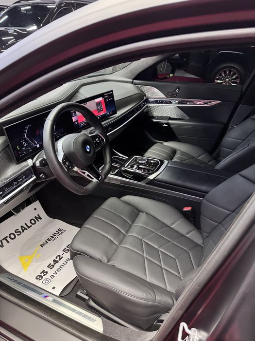 Продается BMW 740i 2025