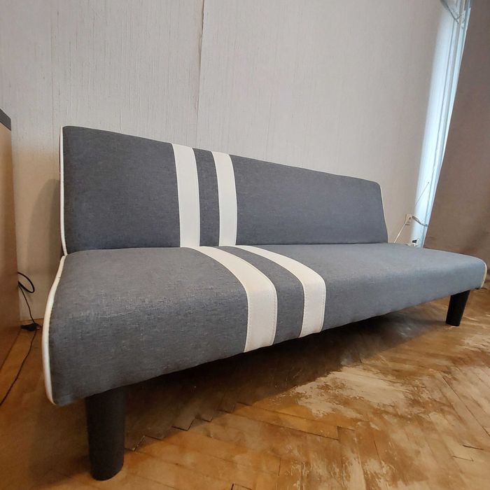 Компактно клик-клак/разгъваемо/разтегателно канапе