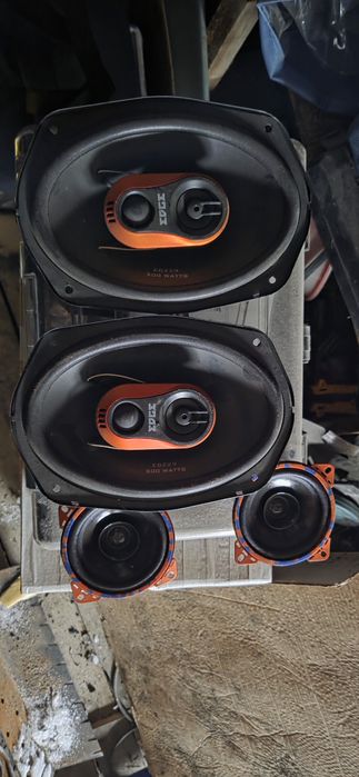 Продам колонки в авто в отличном состоянии