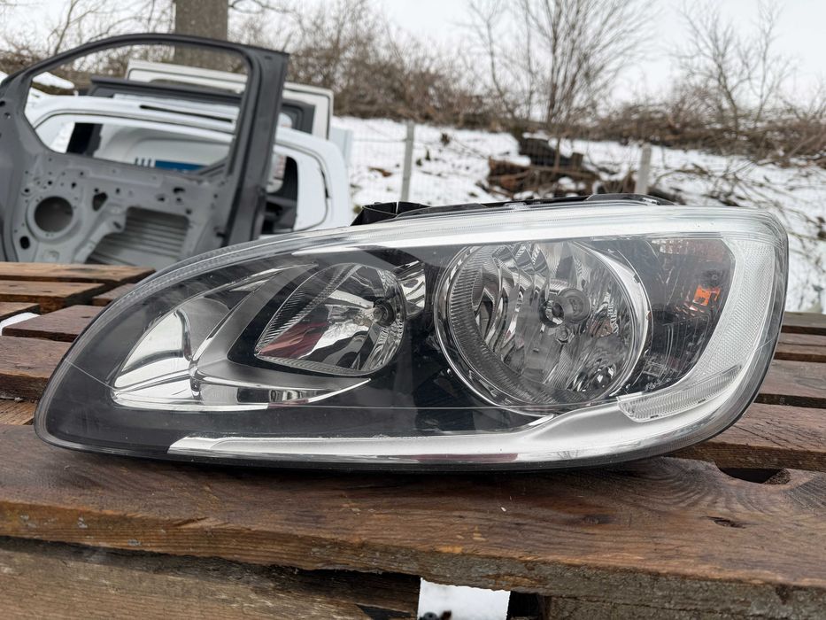 Фар Volvo V60/S60