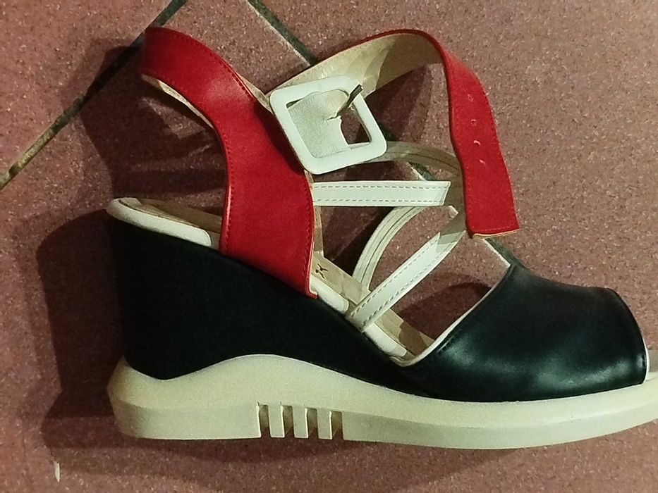 Tommy Hilfiger, sandale 37 și poșetă elegante și confortabile