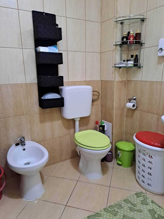 Vând apartament