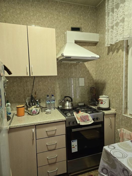 Продаётся 3 комнатная квартира Массив Феруза