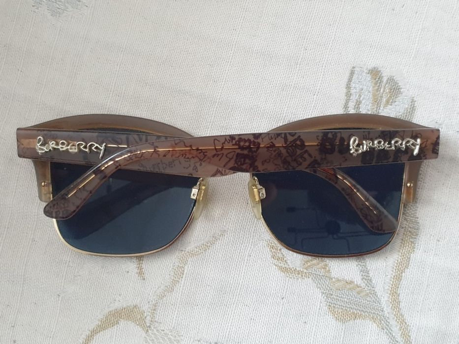 Ochelari de soare Burberry