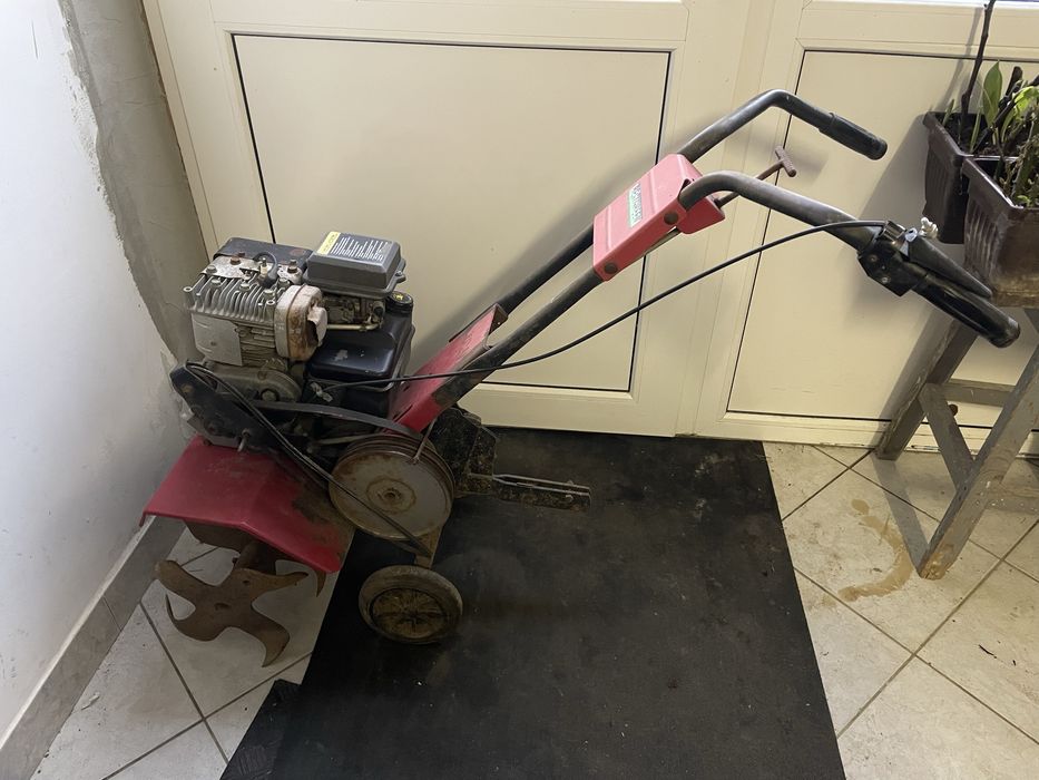 Motocultor  BESTGREEN pe benzina