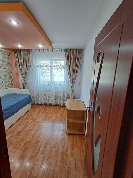 Propietar vând apartament două camere Vitan piața Bobocica!