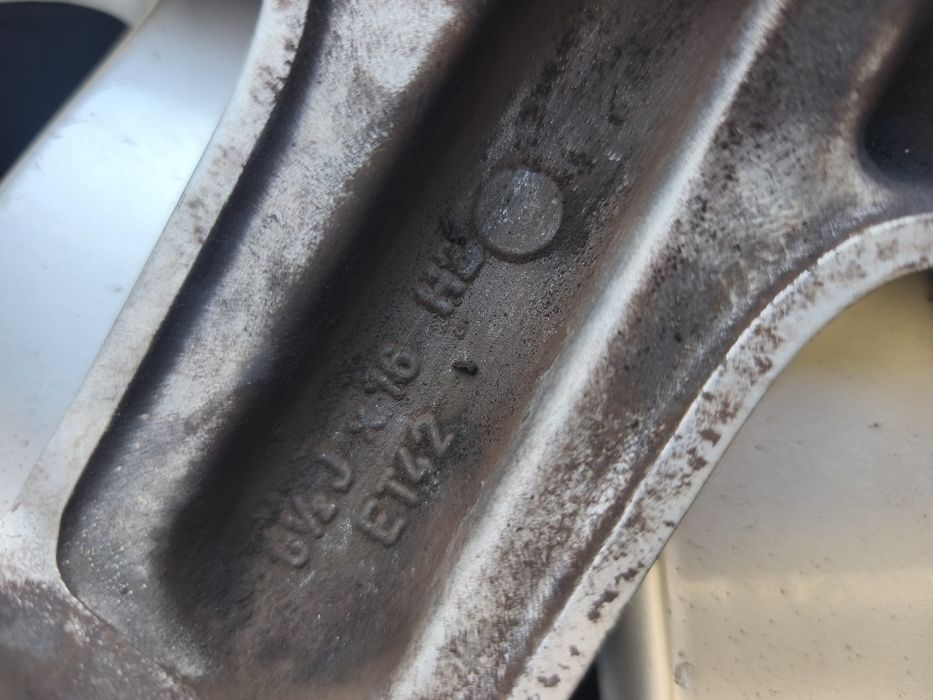 Jante de aliaj R16 Volkswagen Passat B6 5×112