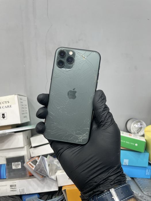 Iphone 11 pro 256Gb sotuvda