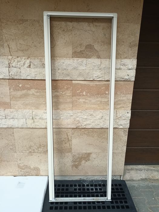 Врати(сервизни) ,комарници  и прозорци за Кемпери