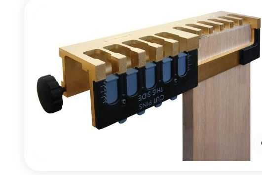 Sablon pentru îmbinări coadă de rândunică General Tools – 30,5 cm