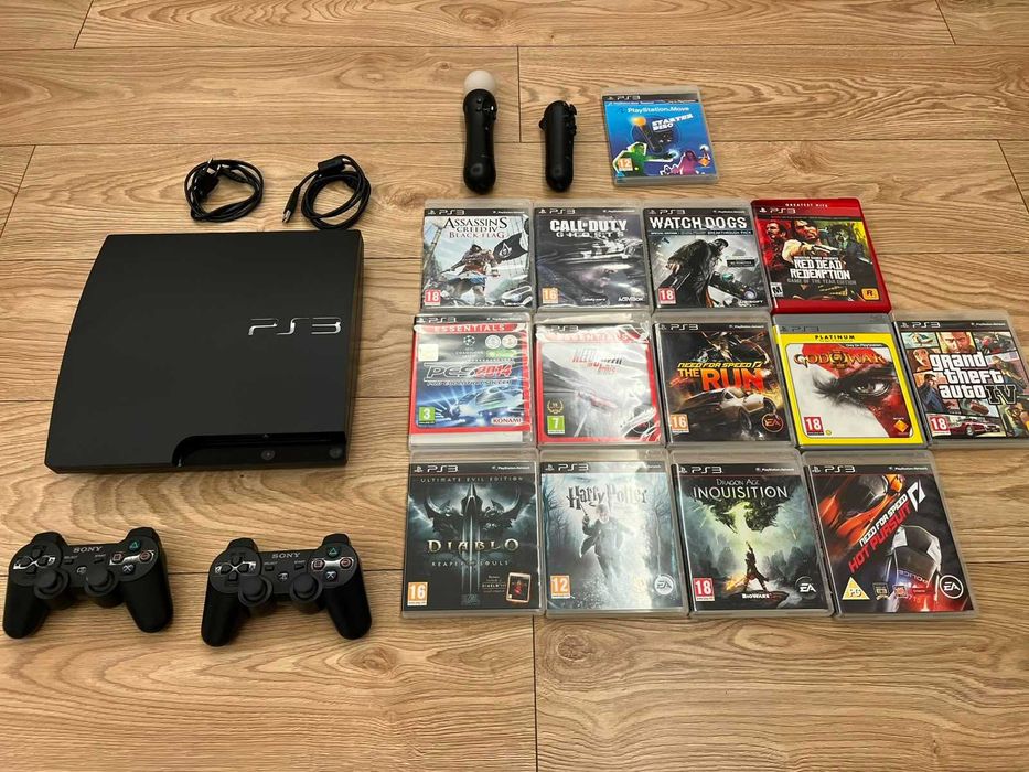 PlayStation 3  / 2 Manete / 13 Jocuri / 2 controllere Move + starter disc