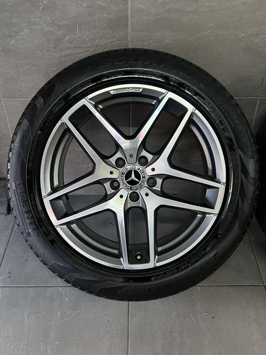 Джанти AMG 19 5х112 с гуми 235/55/19 Pirelli