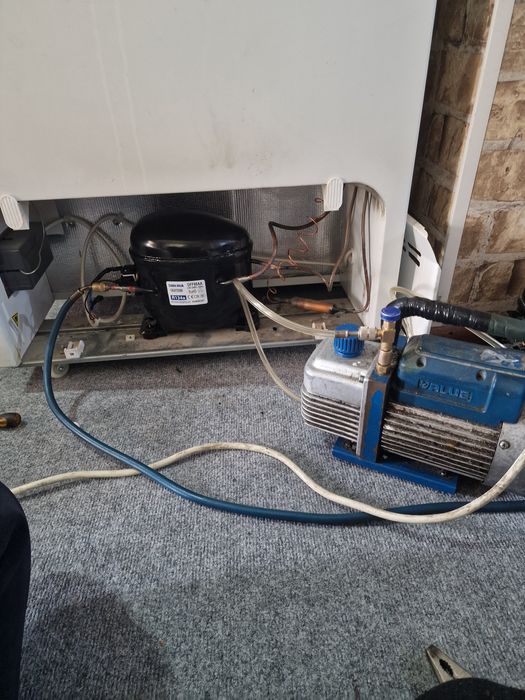 Ремонт холодильников