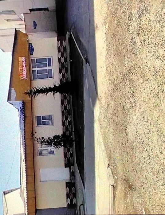 Срочно; Юнусабад Амир Темур шох куча биринчилиния  1 сотиги 140000 y.e