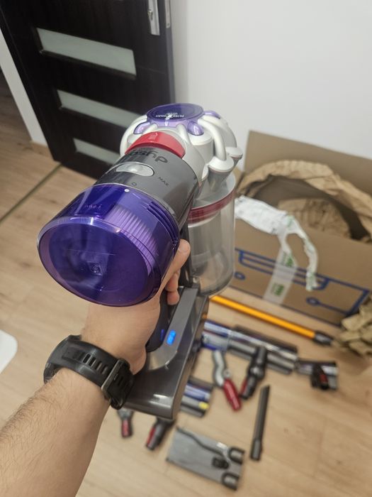 Dyson V8 Absolute – Aspirator Vertical Fără Fir | CA NOU |