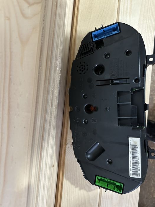 Продават се останали части от ауди а3 8л