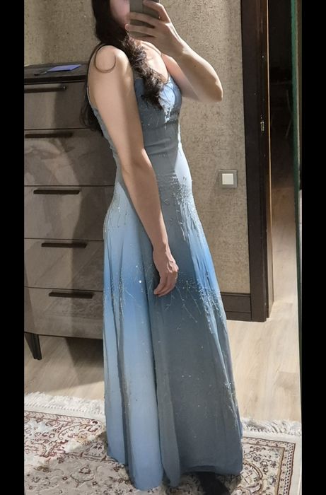 Вечернее нарядное платье