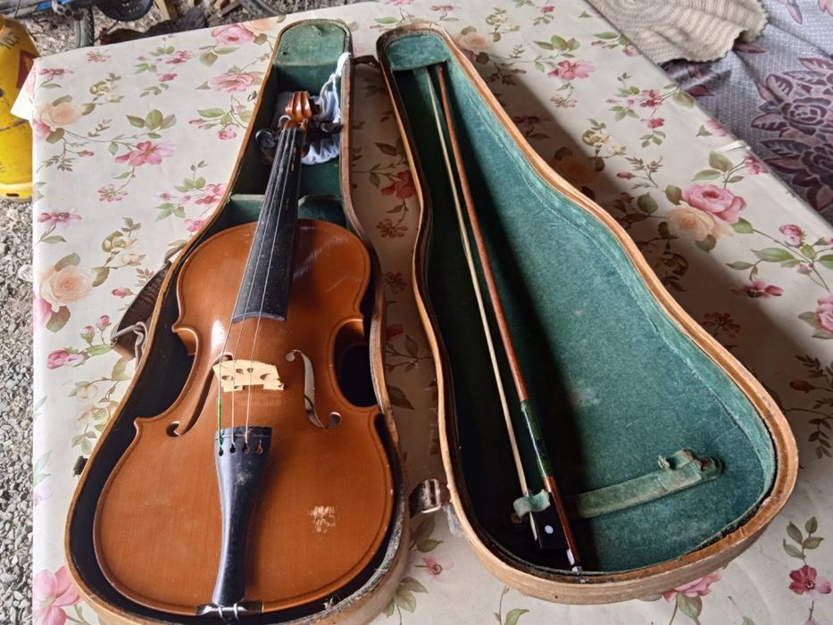 Vând vioara Reghin