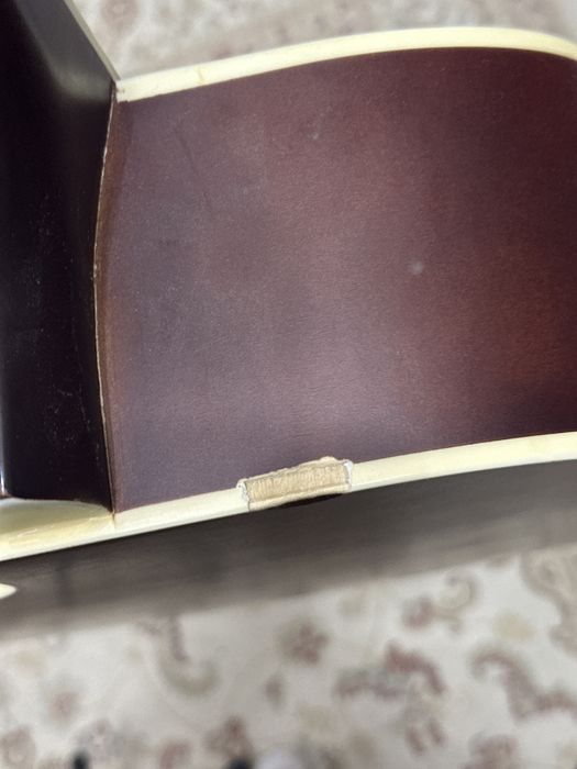 Акустическая гитара