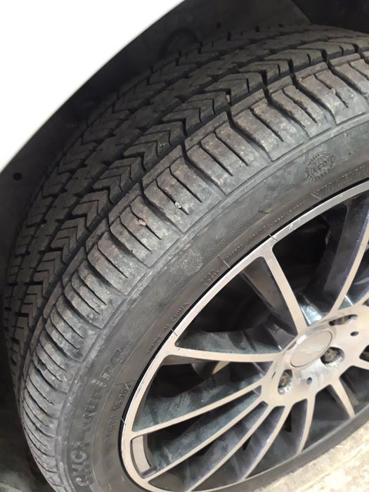Продаеться сака диска и шина charmhoo  215/45  R17