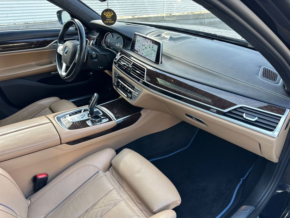 Bmw seria 7 740d xdrive M
