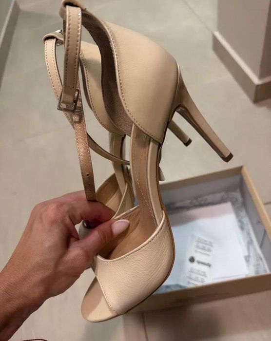 Кожени сандали Gianni