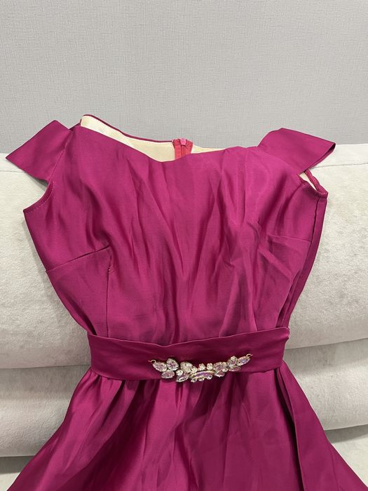 Длинное вечернее платье