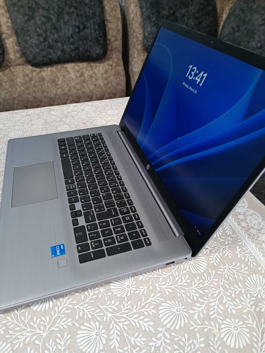 HP 470 G8 | i5 11-avlod | 16GB RAM | SSD NVMe | Ideal holat