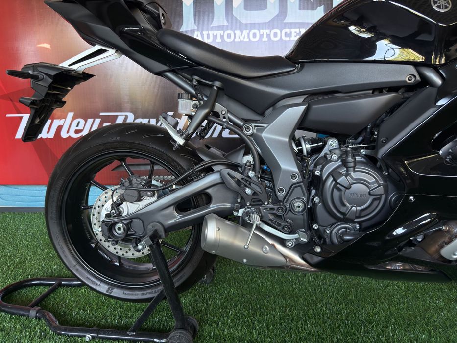 Yamaha R7 Абсолютно новое