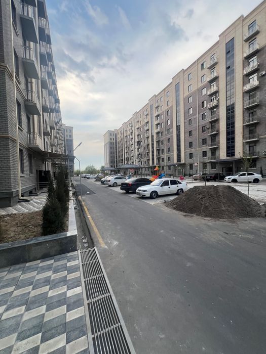 Do’m 1 xonali xonalar bo’lingan karobka suvoqsiz xolatda