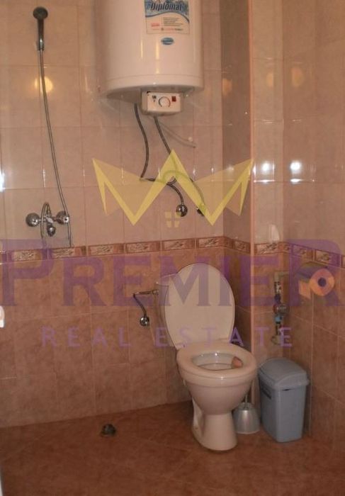 Дава се под наем Двустаен апартамент в Варна, Лятно кино Тракия - 50 кв.м за 331.5 € - Снимка #4