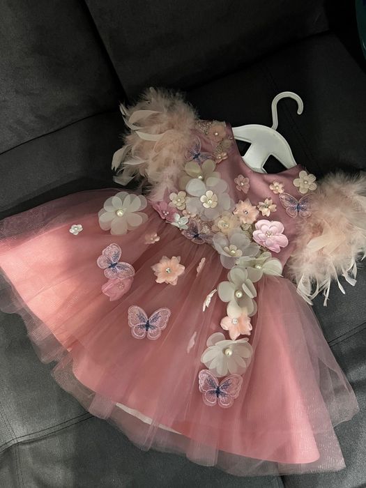 Новые платья и туфельки для девочки