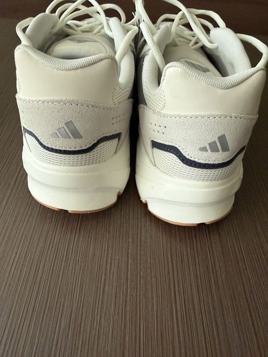 Маратонки Adidas