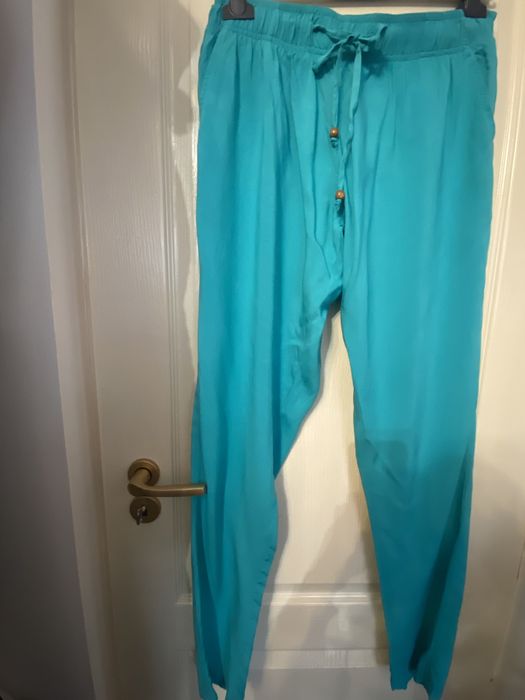 Pantaloni damă diverse modele