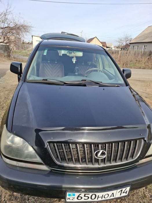 Продам капот б/У  недорого.  35000 Торг.