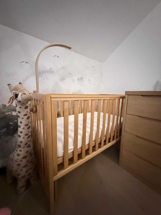 Pătuț bebe lemn 120x60 cu laterală culisantă și balansare