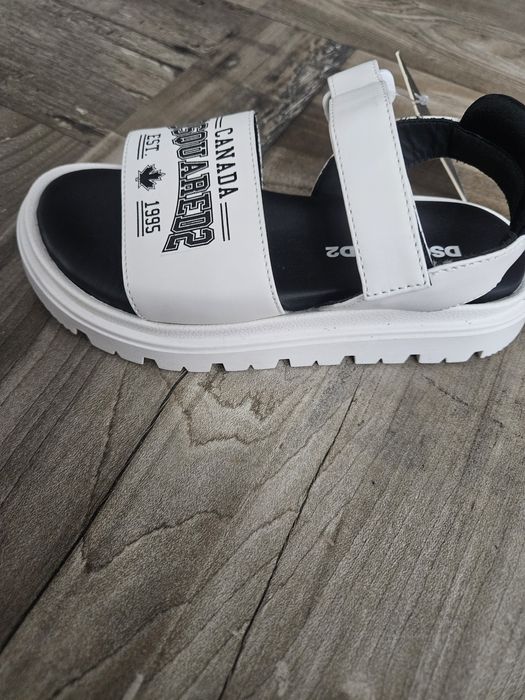 Sandale  Fetițe  Noi