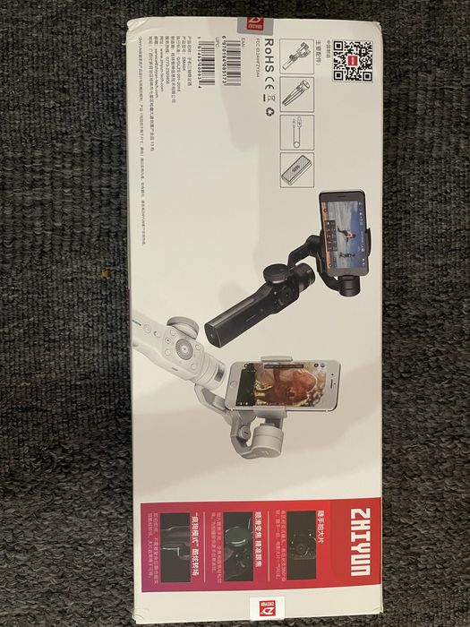 Гимбъл Zhiyun smooth 4