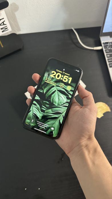 Iphone xr  все в оригинале